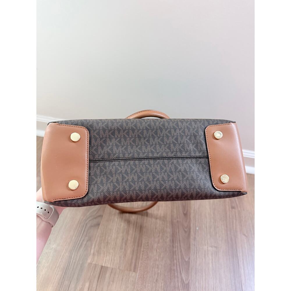 Michael Kors Medium Signature Logo Dome Top Brown MK Logo Satchel Purse - Picture 7 of 7